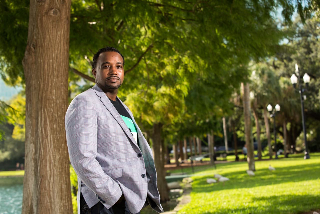 David Ayala: "Me considero producto de un sistema que te lleva directamente de la escuela a la prisión"