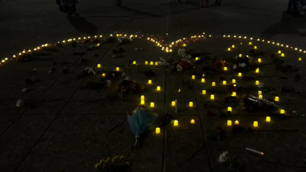 Vigilia en honor a los dos inmigrantes fallecidos durante el tiroteo en centro de ICE en Dallas