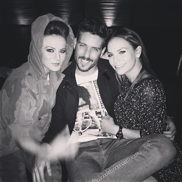 También vimos a Silvia muy divertida con Fabiola.