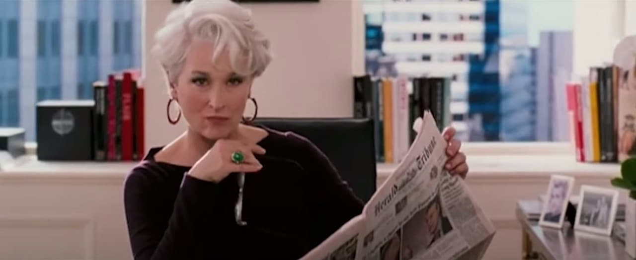 <b>Meryl Streep </b>
<br>Ha participado en numerosos proyectos cinematográficos en los que ha demostrado ser una actriz a la que se le facilitan los cambios físicos. El estilo que adoptó en ‘The Devil wears Prada’ es uno de los más recordados de su carrera, pero no es la única transformación de la actriz.