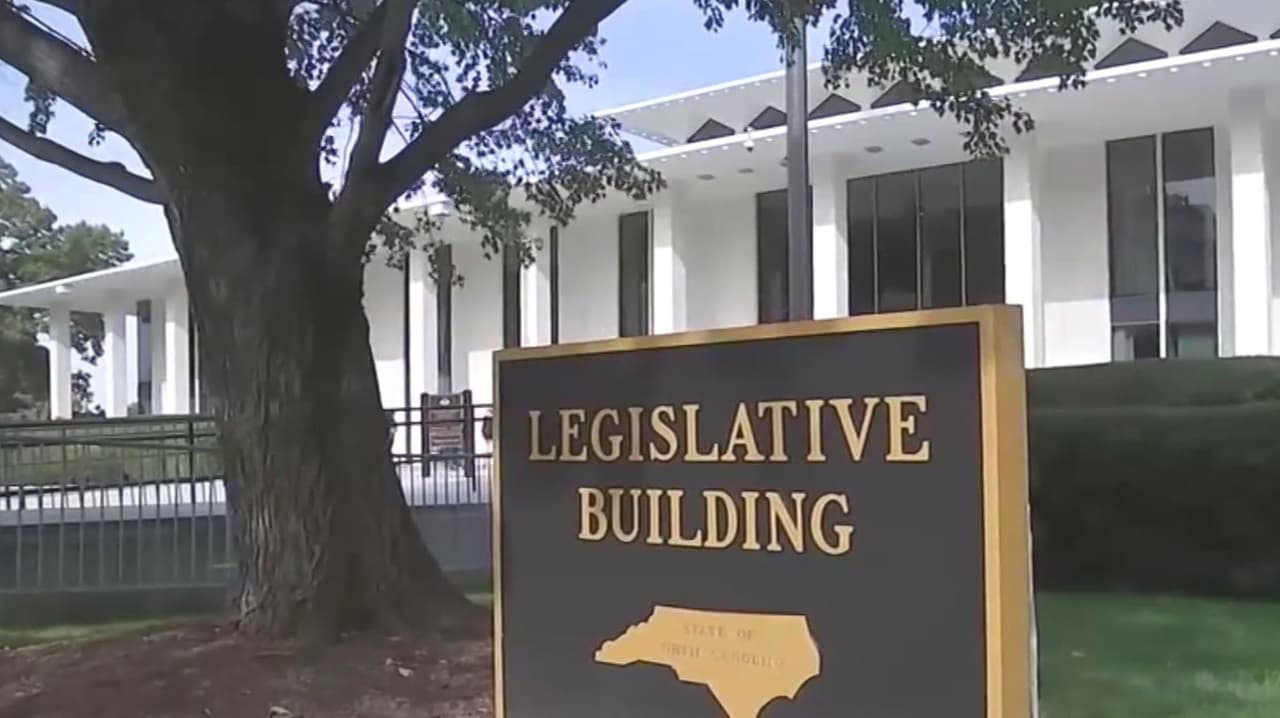 En qué afecta la falta de presupuesto en Carolina del Norte: estos son algunos impactos