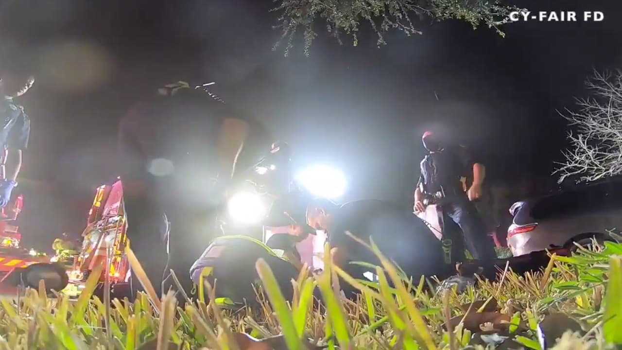 El mi´´ércoles por la noche, el departamento de bomberos de Cy Fair atendió al reporte de un incendio.