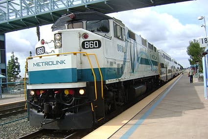 <b>METROLINK: </b>
<br>El principal sistema ferroviario regional de pasajeros del sur de California, con más de 55 estaciones en toda la región, también anunció que el uso de la mascarilla será opcional para sus usuarios.
<br>