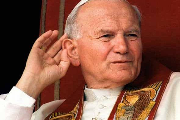 El mundo estará atestiguando un acontecimiento histórico, ya que será la primera vez que se canonice en una ceremonia a dos Papas. ¿Cómo recuerda usted a su Santidad, conocido como el Papa Amigo?