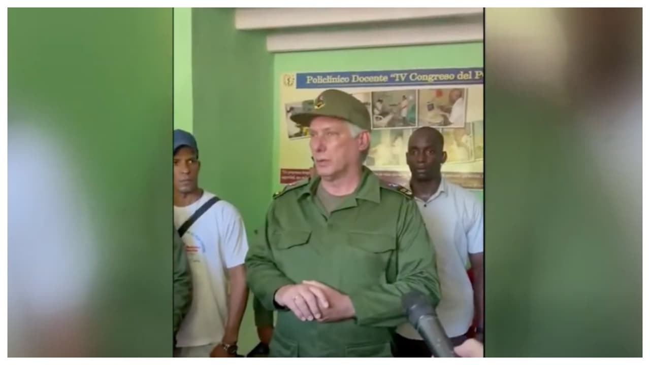 “Nos dejaron solitos 29 niños”: cubano afectado por huracán Oscar reclama en público a Díaz Canel