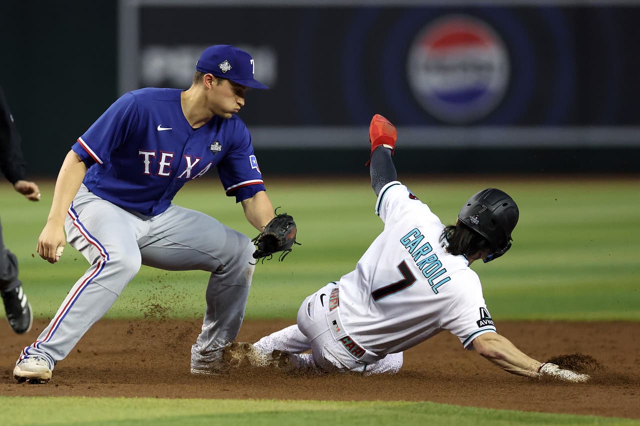 Texas Rangers se impusieron 5 carreras a cero en el quinto juego de la Serie Mundial, para conquistar su primer título de Grandes Ligas frente a los Arizona Diamondbacks.