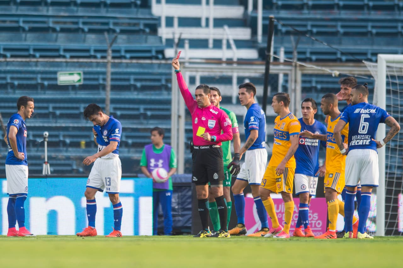 Tigres mantiene una racha de dos años sin poderle ganar al Cruz Azul.