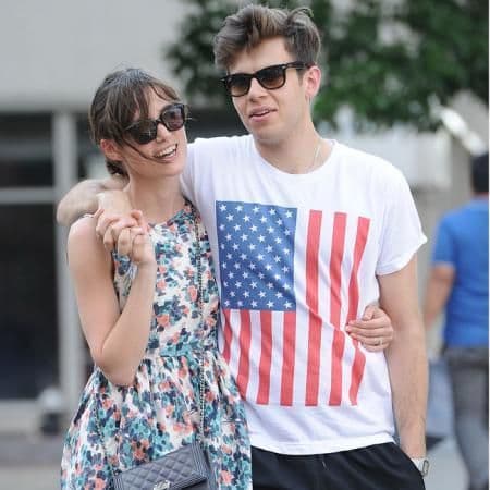 La pareja anunció su embarazo después de su matrimonio.