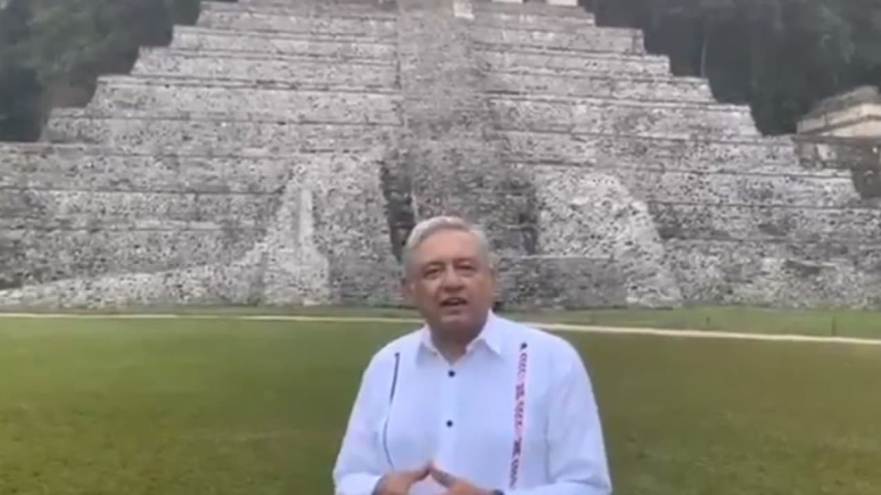 AMLO dice que 2019 "no fue un mal año" y asegura que 'El Chapo' llegó a tener el mismo poder que el presidente
