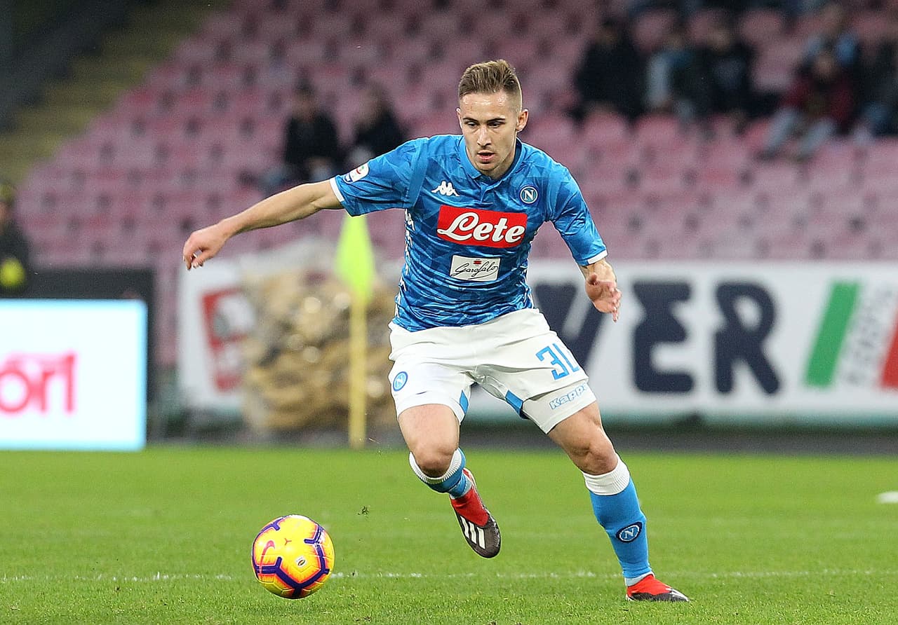 Schalke 04, según medios alemanes, está cada vez más cerca de 
<b>Marko Rog</b>, quien busca salida del Napoli.
