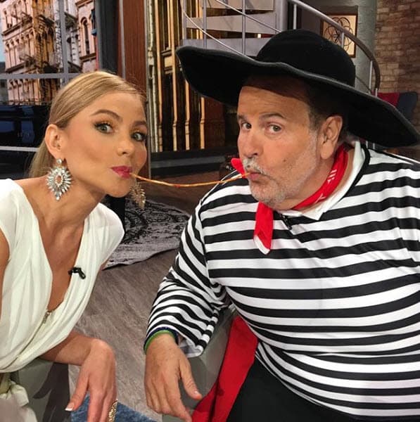 Hizo varias locuras junto a Raúl, como esta foto donde fingieron ser 'La dama y el vagabundo'.