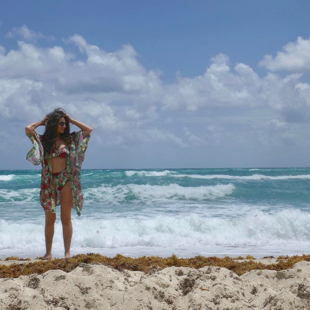 "Party in the city where the heat is on all night, on the beach till the break of dawn", así festejó 
<b><a href="http://www.univision.com/temas/ana-brenda-contreras">Ana Brenda</a></b> el inicio de sus vacaciones en las playas de Miami.