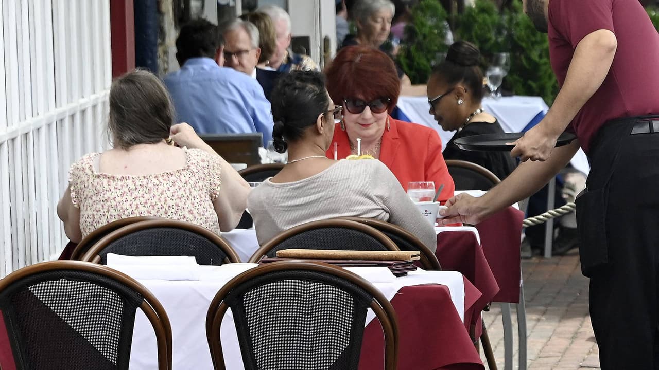 En realidad aumentada te explicamos por qué la población en Estados Unidos es cada vez más vieja