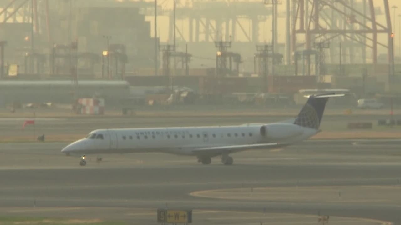 Avión choca con un dron antes de aterrizar en el aeropuerto JFK