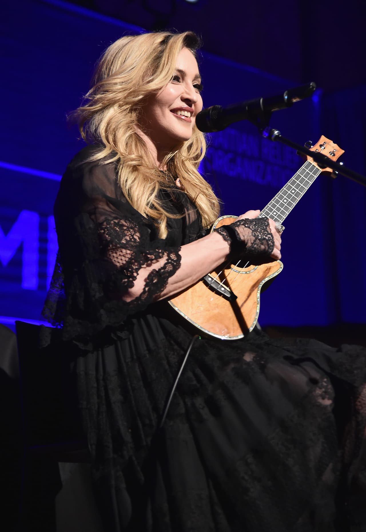 "...Tuve el privilegio de ir a Haití con Sean hace dos años, con mi hijo Rocco y tuvimos la aventura más increíble ", dijo, pero no paró ahí la declaración.