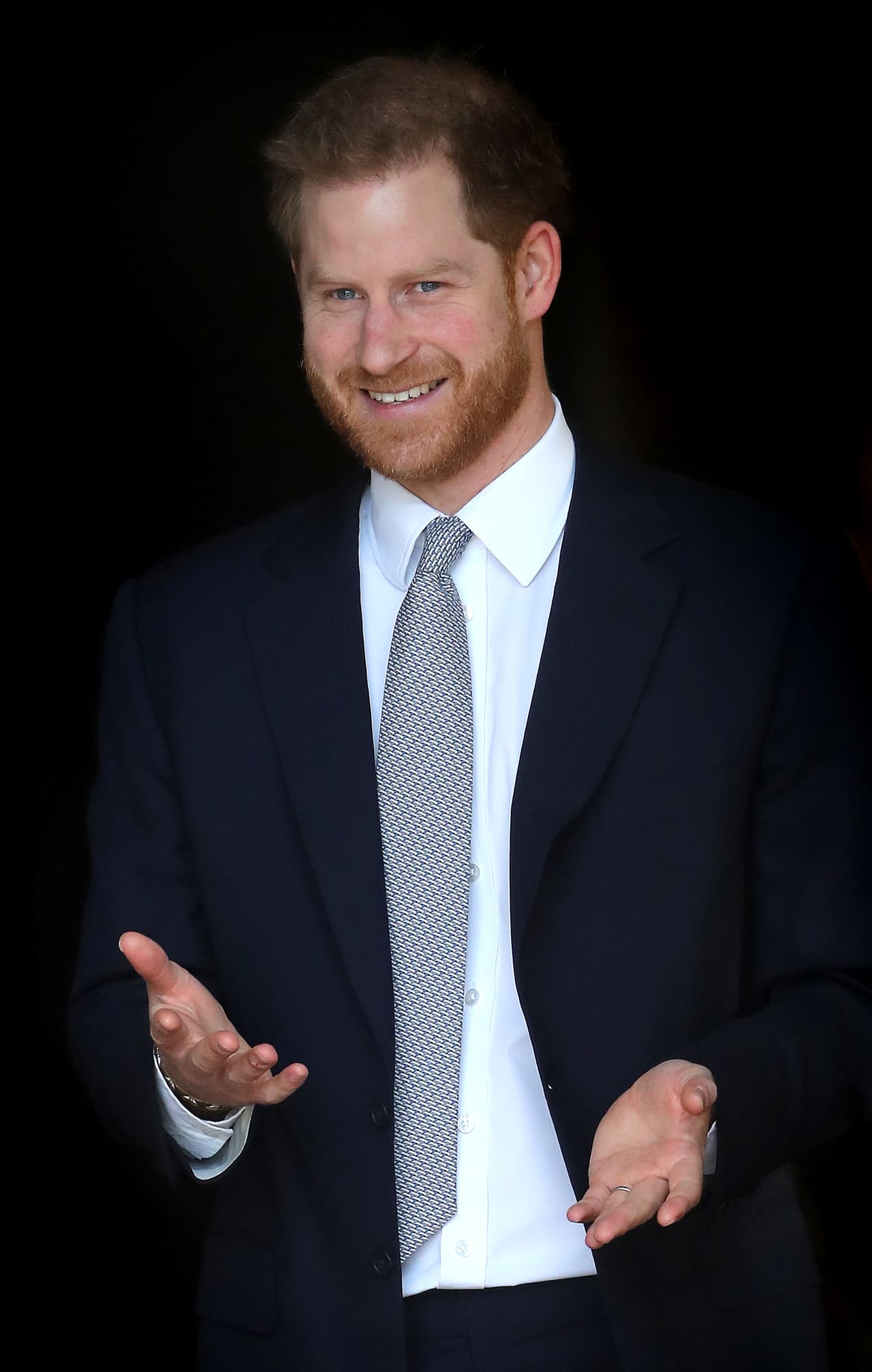 De acuerdo con el reporte de la BBC, también se reunió con representantes de las 21 naciones que juegan en la copa del mundo.
<br>