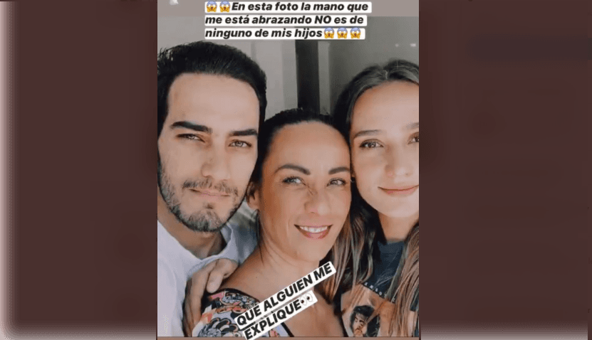 Consuelo Duval capta fenómeno paranormal en una fotografía junto a sus hijos