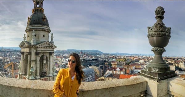 En Budapest, su primera parada fue la Basílica de St. Stephens, uno de los edificios más altos de la ciudad.