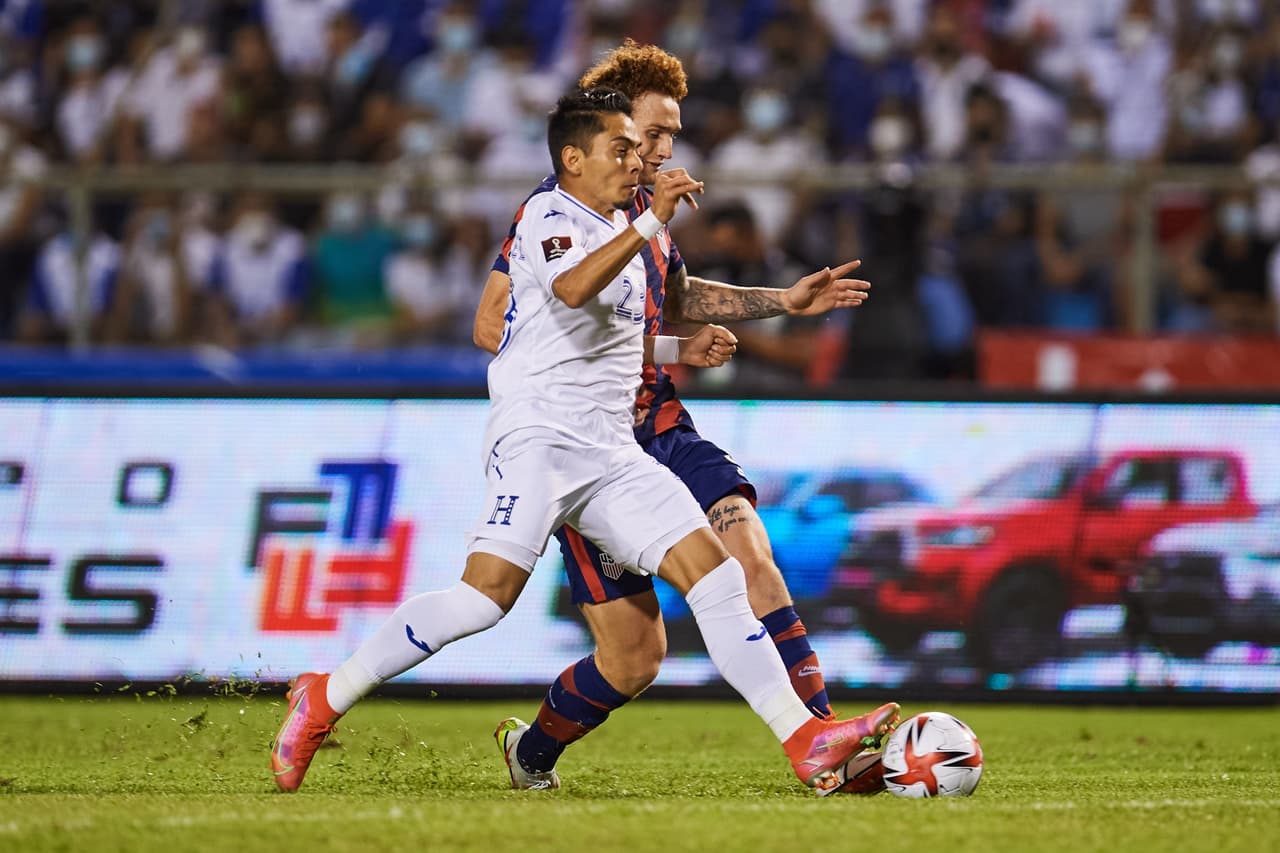 Los visitantes tuvieron que venirt de atrás en eñ segundo tiempo y logran golear a Honduras 1-4.