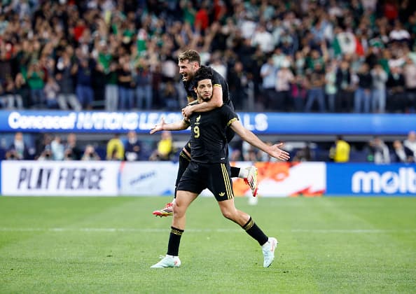 ‘Vasco’ Aguirre adelanta sorpresas y cambios para el partido ante Suiza 