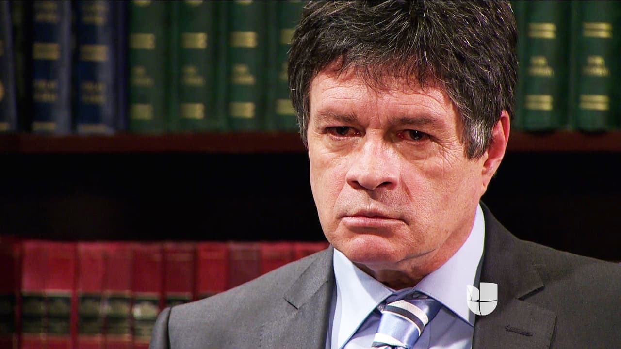 Y todo por culpa de tu mamá la policía lo cree culpable del accidente de Leo. Y para empeorar, Claudio también está muy celoso.