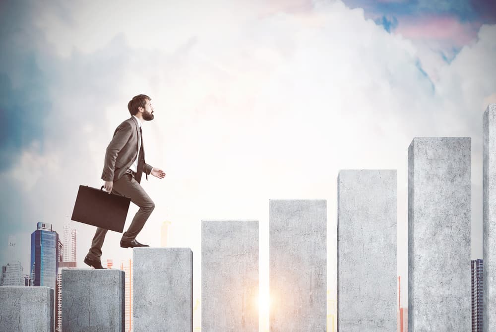 Puedes llegar lejos, pero debes tener cuidado de que al final no te encuentres solo en la cima. ¡Canaliza tus ímpetus!