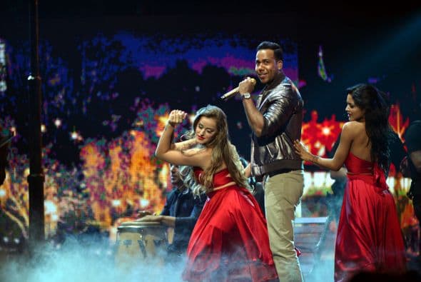 A medida que la noche avanzaba, la temperatura subía. Romeo Santos nos deleitó con los temas "Odio" y "Propuesta Indecente".