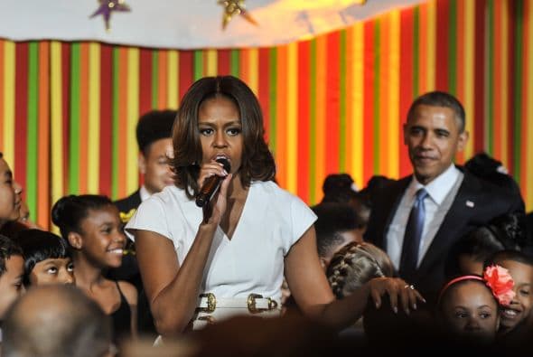 Que apareció inesperadamente al final del acto.