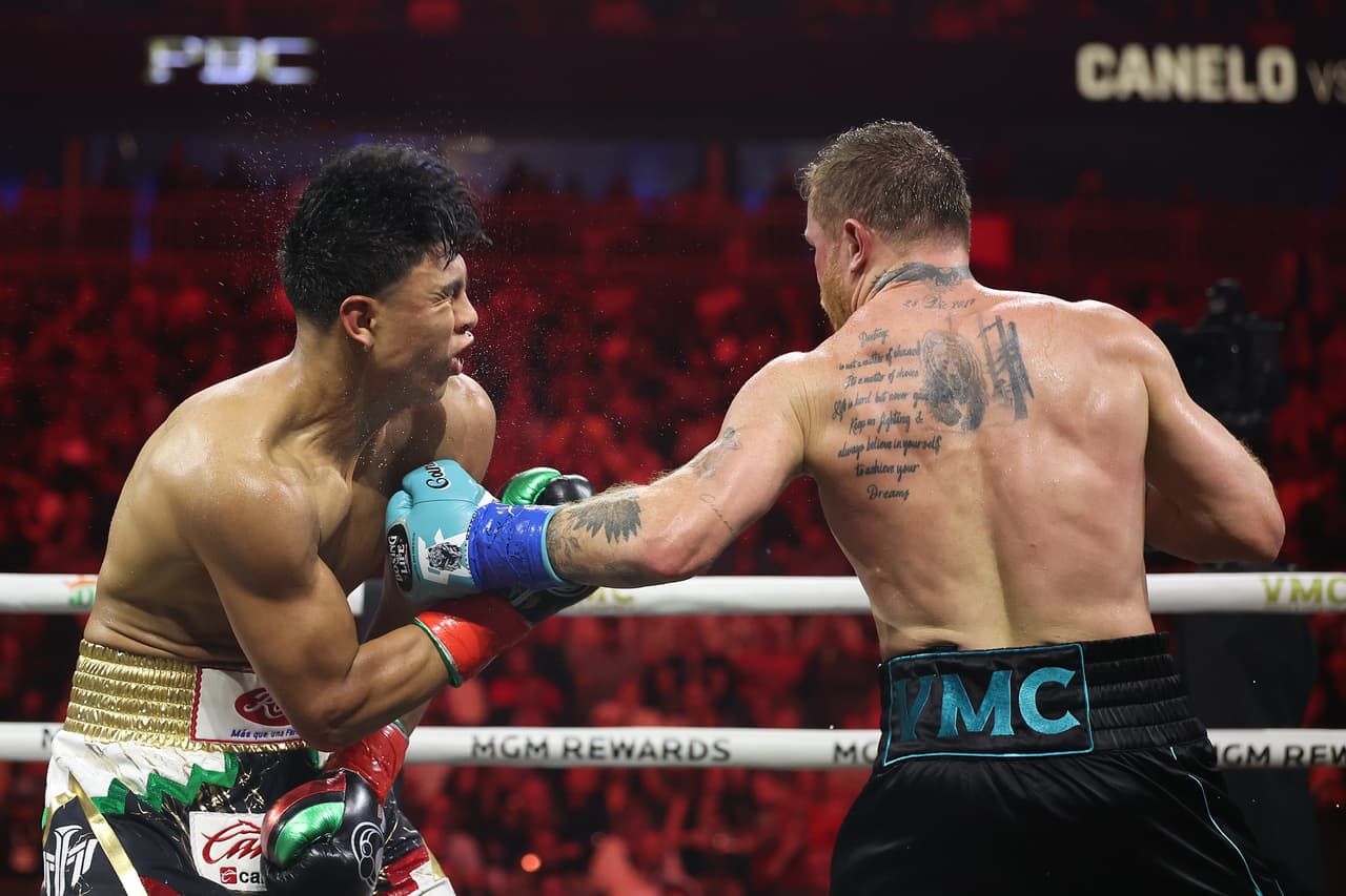 Munguía considera una falta de respeto la 'compasión' de Canelo