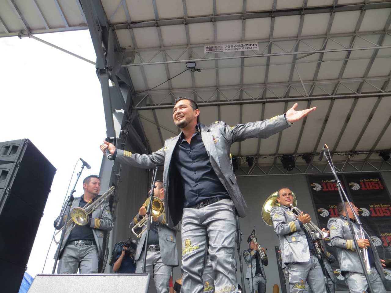 La Séptima Banda conquistó el escenario de Fiestas Patrias 2015 y puso a bailar a la ciudad de los vientos con lo mejor de su repertorio.