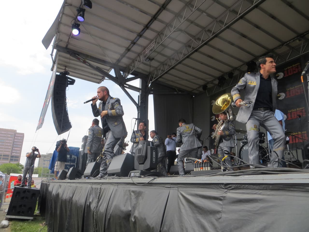 La Séptima Banda conquistó el escenario de Fiestas Patrias 2015 y puso a bailar a la ciudad de los vientos con lo mejor de su repertorio.