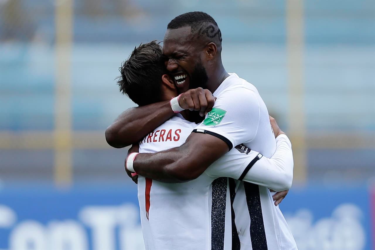 Costa Rica hizo la tarea en el Cuscatlán y está más vivo que nunca en la Eliminatoria de Concacaf rumbo a la Copa del Mundo de Qatar 2022.