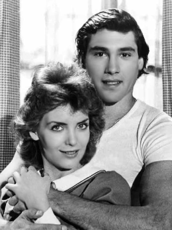 Fue mientras estudiaba, en una prueba, cuando descubrió su gusto por la actuación.