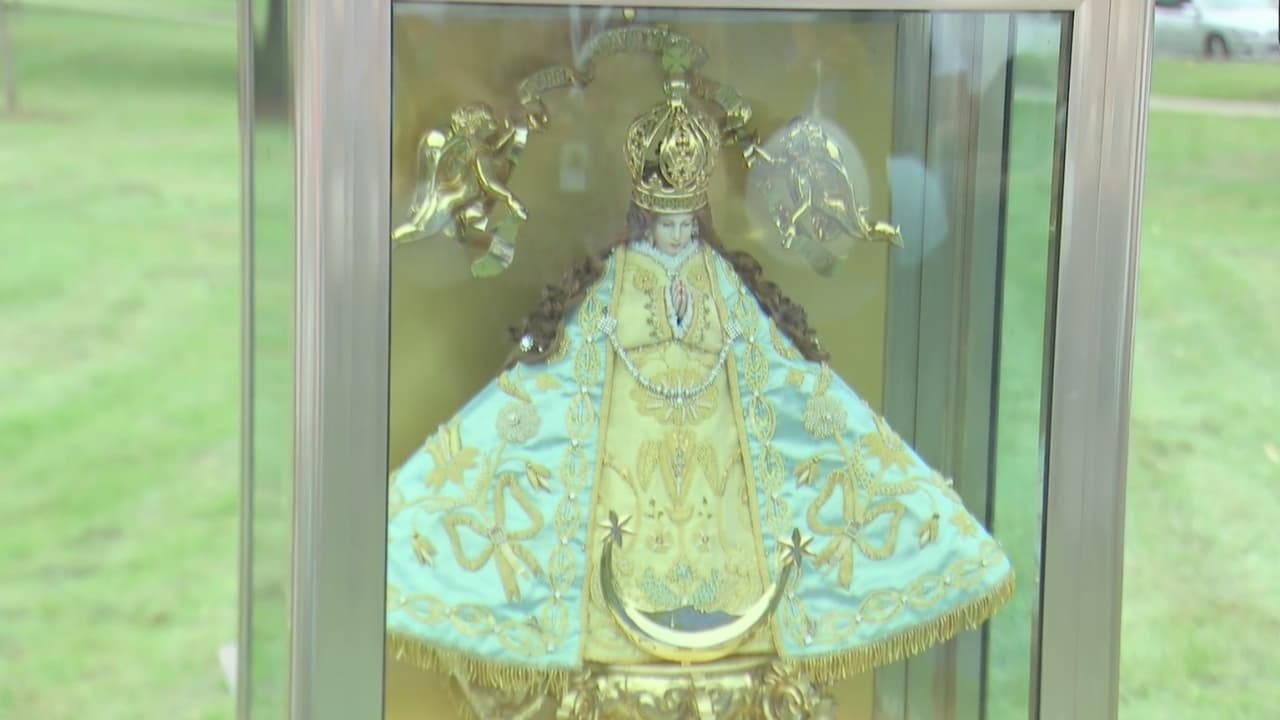 Feligreses en Chicago le dan la bienvenida a la Virgen de San Juan de los Lagos
