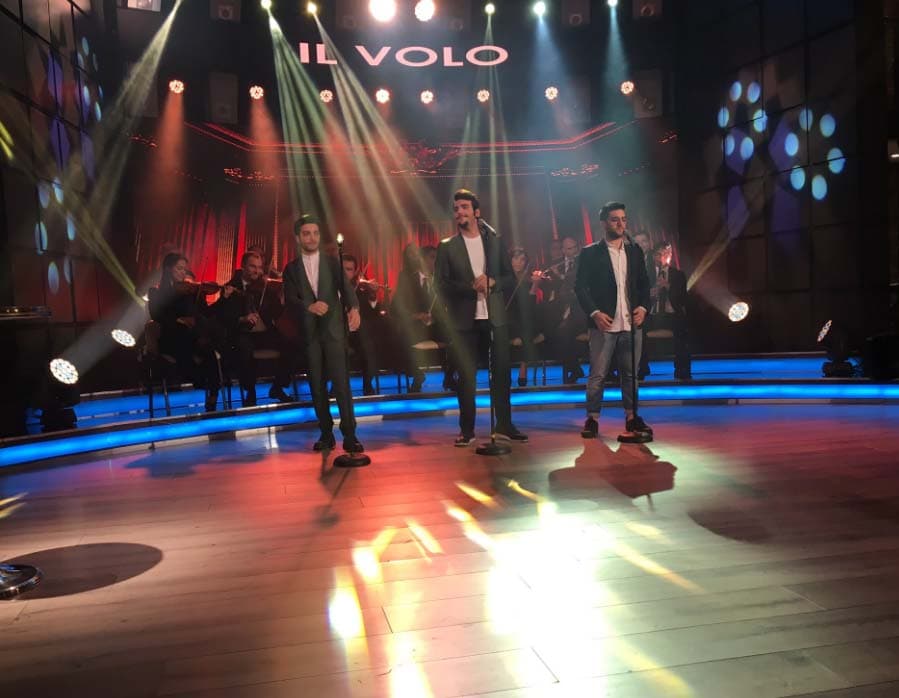 IL Volo es un grupo musical italiano que ha ganado gran popularidad en los últimos años. Los jóvenes nos deleitaron con sus incríbeles voces.