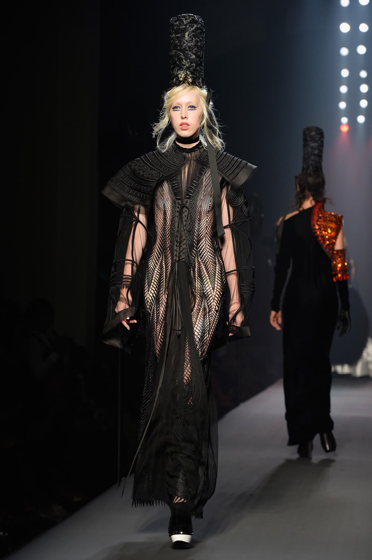 A pesar de su revolución y su clásica inventiva, él no olvidó el lujo que también lo caracteriza.