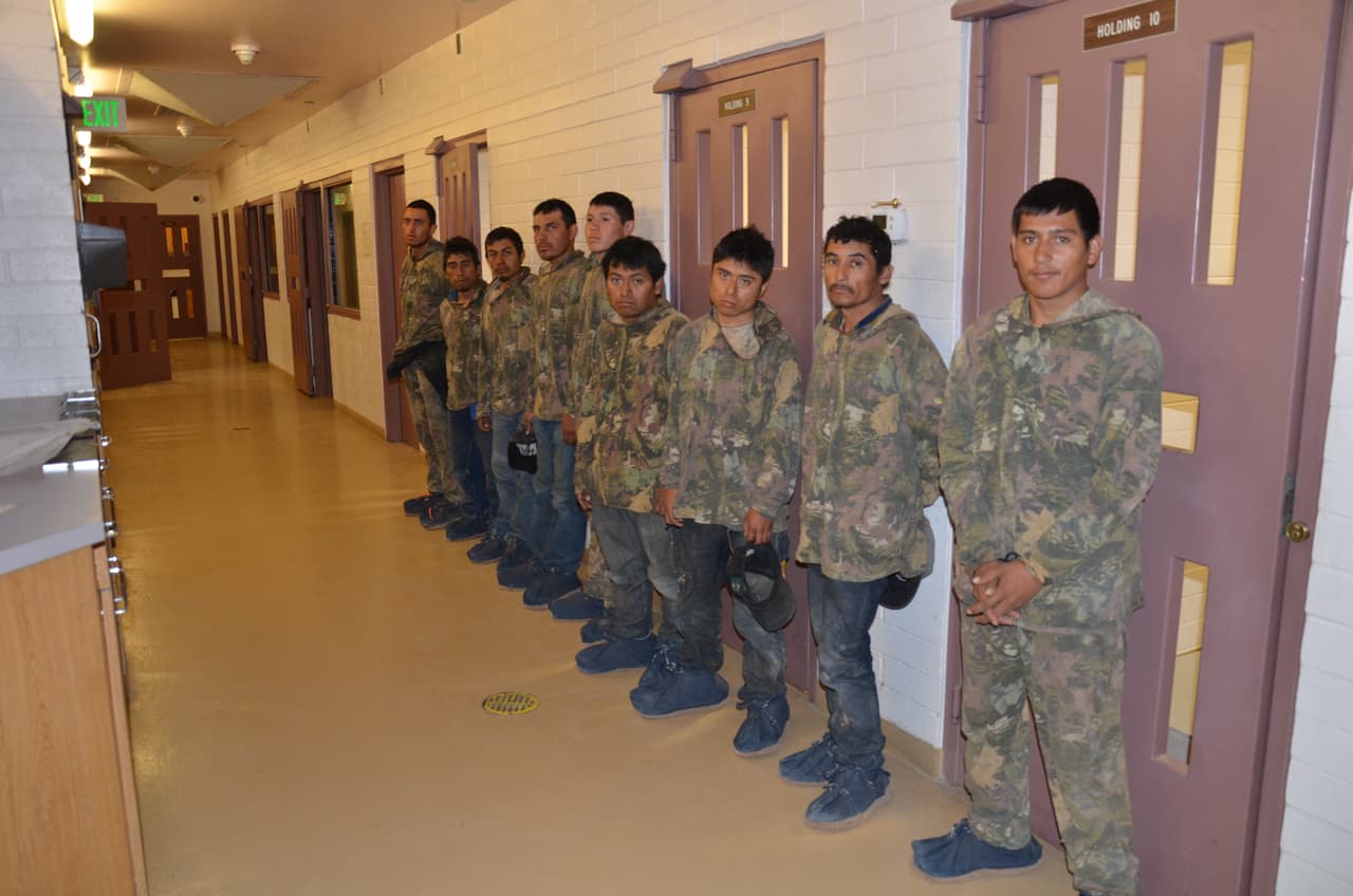 13 sospechosos, entre ellos dos menores de edad, detenidos por narcotráfico