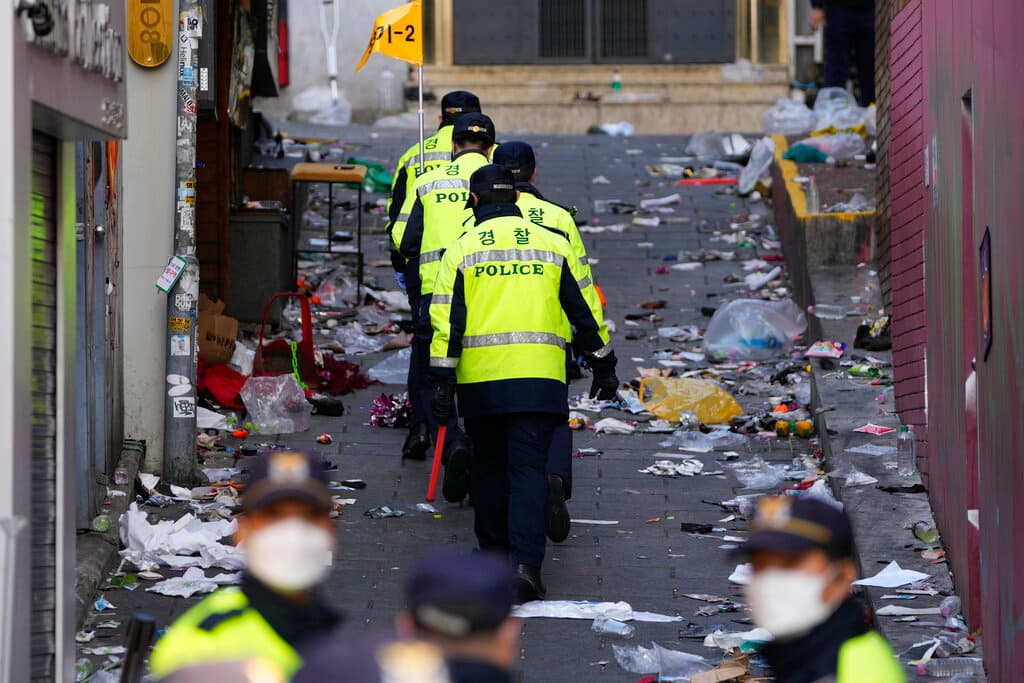 Un disparo, una caída en medio de una multitud nerviosa que se empuja, un grito, una falsa alarma, pueden convertir cualquier evento multitudinario en una verdadera tragedia, sobre todo si no están creadas y analizadas debidamente las necesarias medidas de seguridad y evacuación. Aquí reseñamos las 10 peores estampidas humanas de los últimos 10 años.