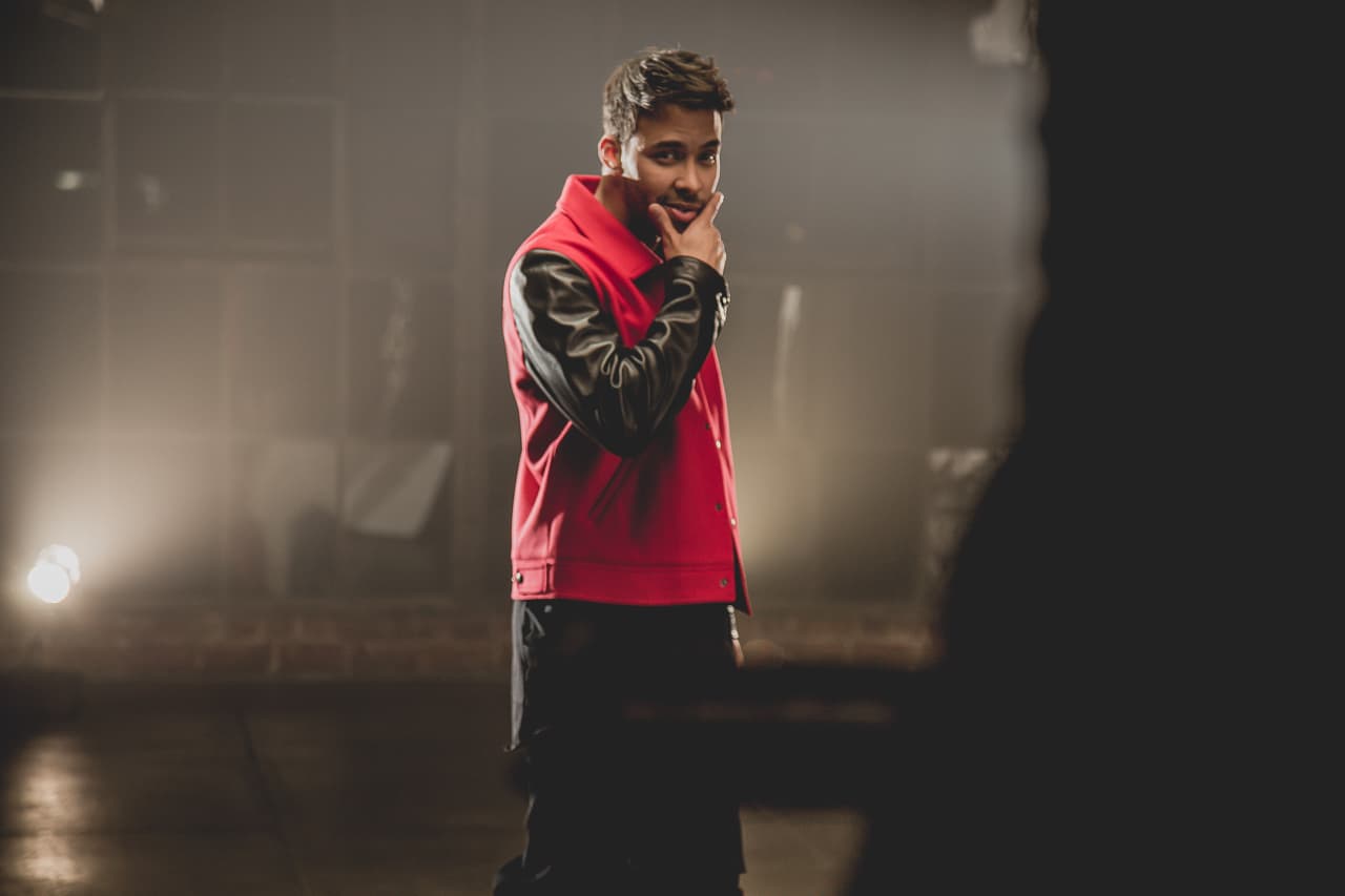 El tema 'Just As I Am' será parte del próximo disco de Spiff TV 
<i>The Union</i> y también aparece en el disco de Prince Royce, 
<i>Five</i>