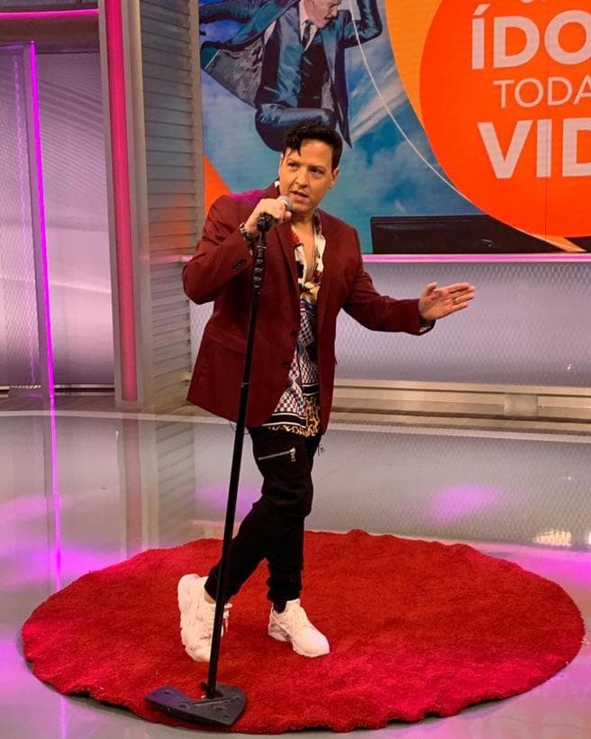 La personalidad divertida y desenfrenada de Raúl González no ha cambiado, sigue siendo el mismo chico carismático que conocimos en diciembre del año 2001.