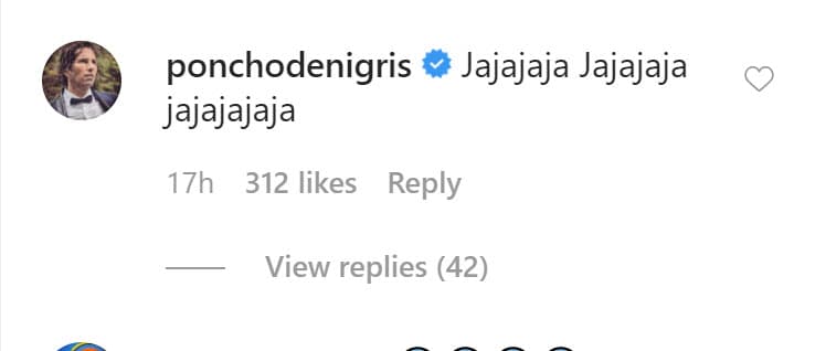 La imagen no tardó en provocar varias reacciones por parte de algunos de sus fans y famosos. Por ejemplo, su amigo el actor 
<b><a href="https://www.univision.com/entretenimiento/en-video-asi-entraron-asaltantes-a-la-casa-de-poncho-de-nigris-para-robarle-casi-30-000-dolares-video" target="_blank">Poncho de Nigris </a></b>no contuvo las carcajadas y el cantante le respondió con emoticonos de risa. 
<br>