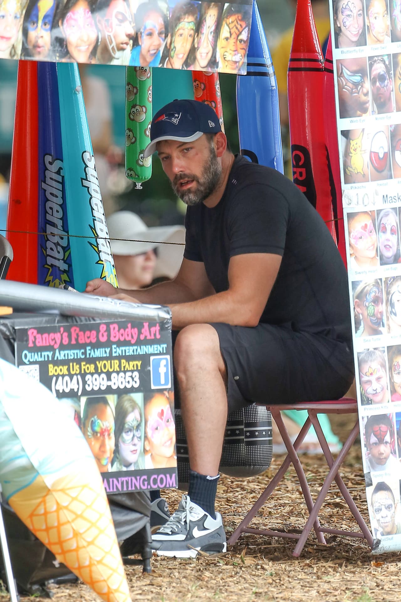 Ben tomó un descanso después de tanto acción junto a sus hijos.