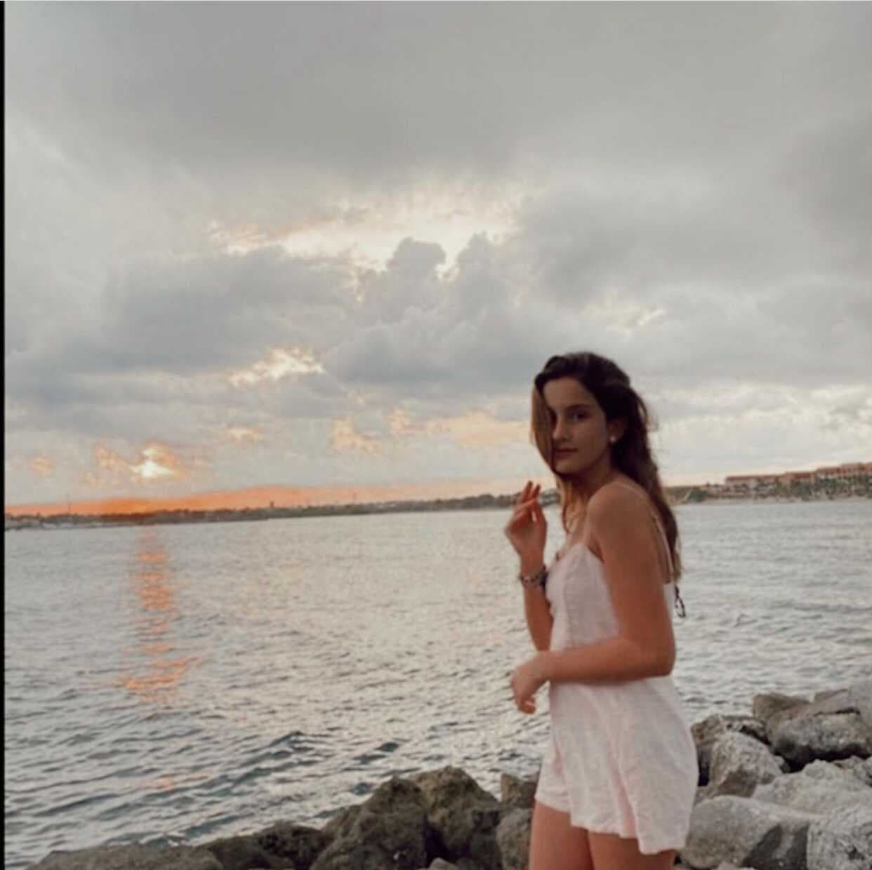 Cuando Elissa Marie realizó la actuación especial en la serie del año pasado, el actor solo le condicionó que no descuidara sus estudios. 
<br>