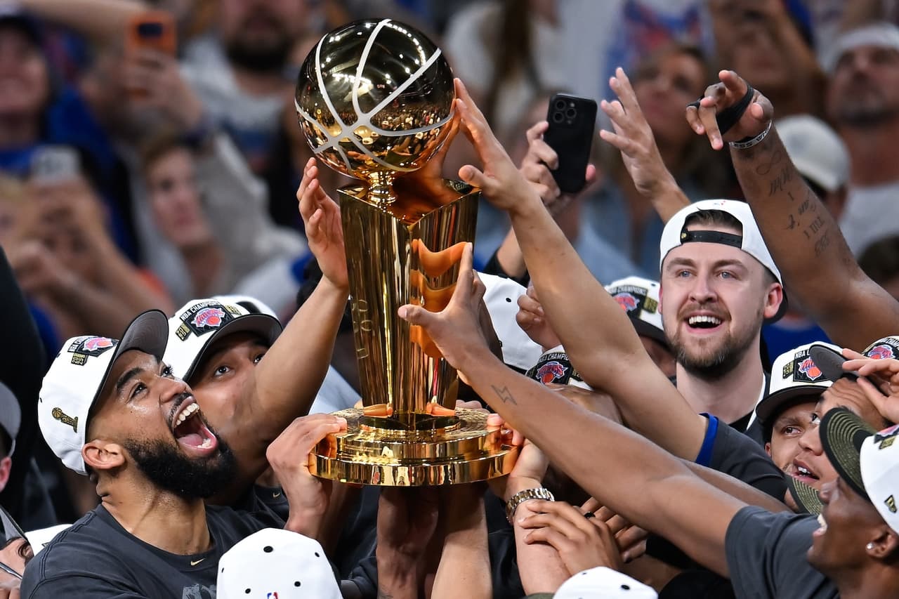 Mikal Bridges y Josh Hart, integrantes del núcleo conocido como los “Nova Knicks”, aportaron 14 y 13 puntos respectivamente. Junto a Brunson, los ex Villanova 
<b>fueron pieza clave en la conquista del título.</b>