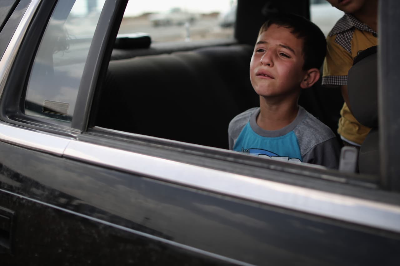 <b>Puedes enfrentar cargos: </b>dejar al niño desatendido en el auto puede traer acciones legales. "Ni siquiera un minuto, si sales del carro, el niño también tiene que salir contigo", agregó Singletary.