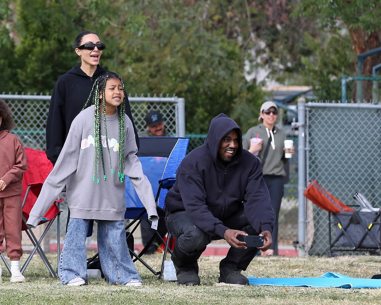 Pese a sus pleitos, Kim Kardashian y Kanye West se unieron para apoyar a Saint.