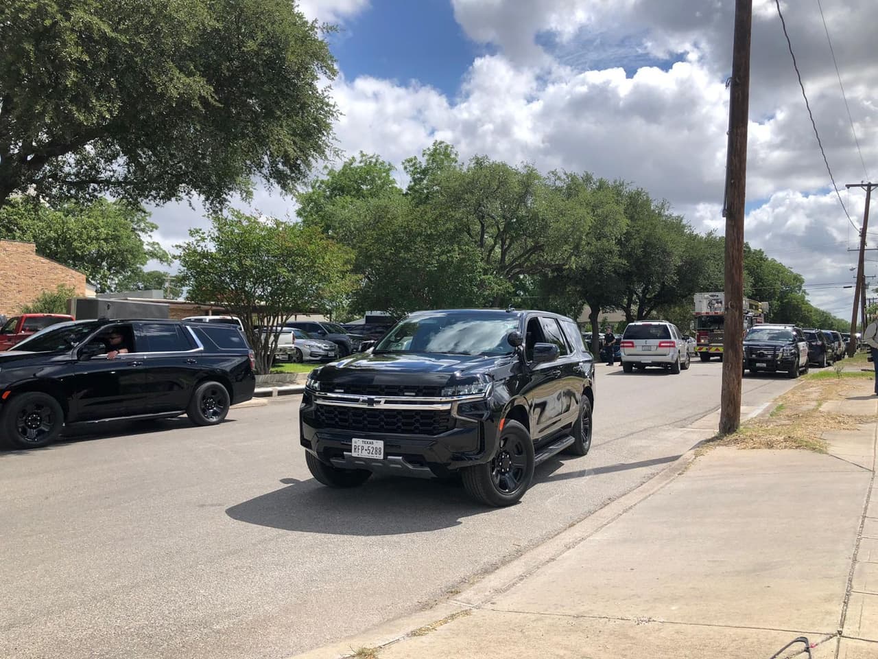 Durante el funeral de Eliahna Torres su mamá leyó en voz alta una carta que el padre de la niña le escribió como despedida. 
<br>
<br>
<b>"Disfruta jugar sóftbol en el cielo, te encargo un home run para papá”</b>, leía una de las partes de la carta.
