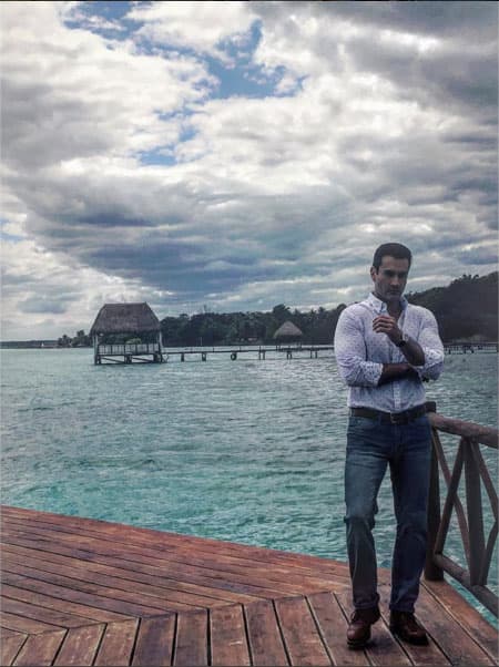 En sus imágenes siempre agradece por grabar en lugares tan espectáculares.