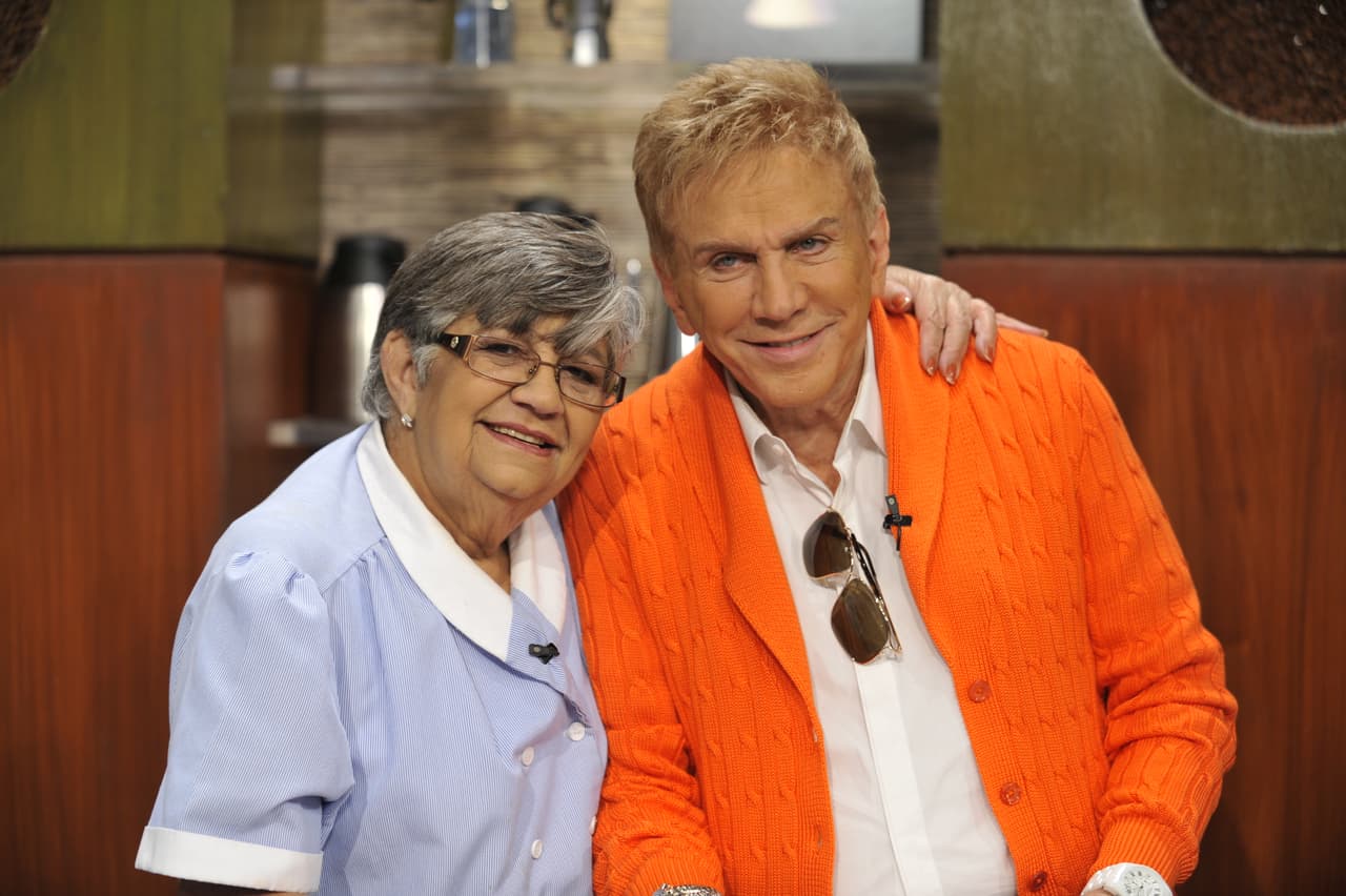 Junto a Osmel Sousa.