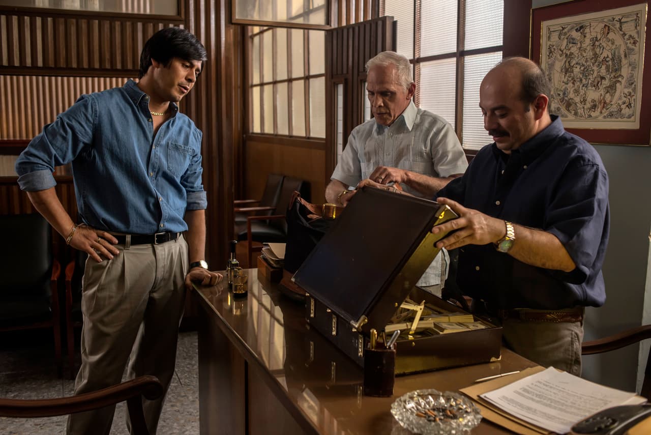 Pero el mayor de los Avendaño no se imaginaba que el dinero sería gastado a manos llenas.